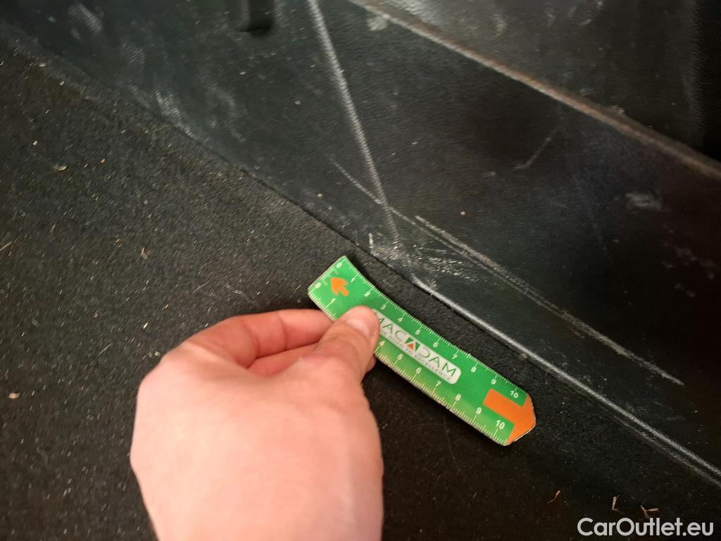  Peugeot  2008 PEUGEOT  / 2019 / 5P / Crossover 1.2 PT 130 S&S EAT8 ACTIVE BUSINESS #35