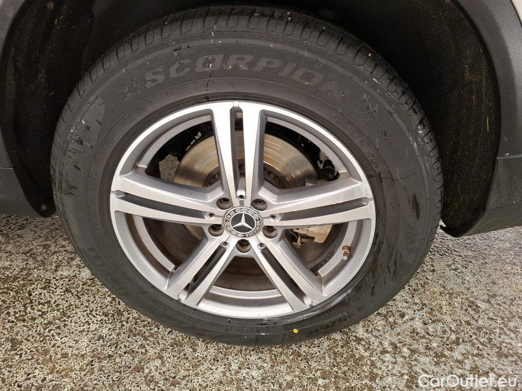  Mercedes  G-Klasee MERCEDES-BENZ GLC / 2019 / 5P / SUV 2.0 GLC 300 E BUSINESS LINE 4MATIC #31