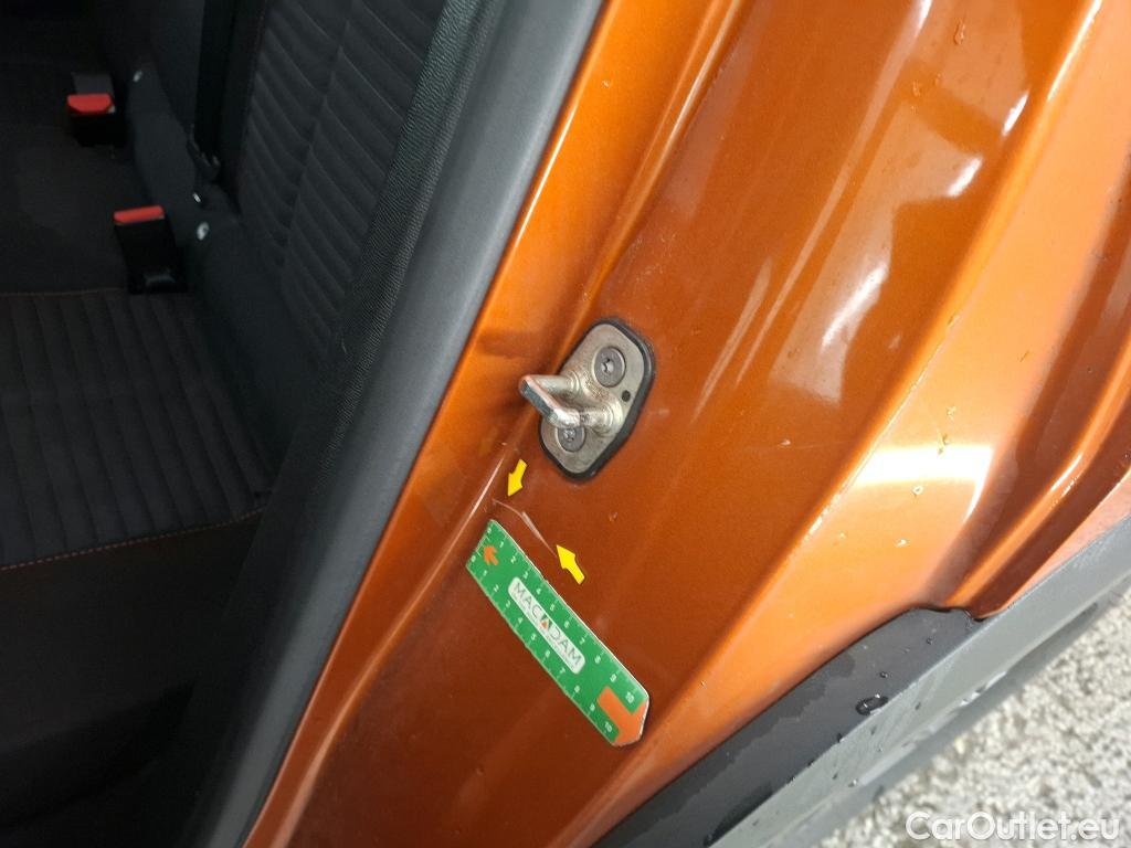  Peugeot  2008 PEUGEOT  / 2019 / 5P / Crossover 1.2 PT 130 S&S EAT8 ACTIVE BUSINESS #6