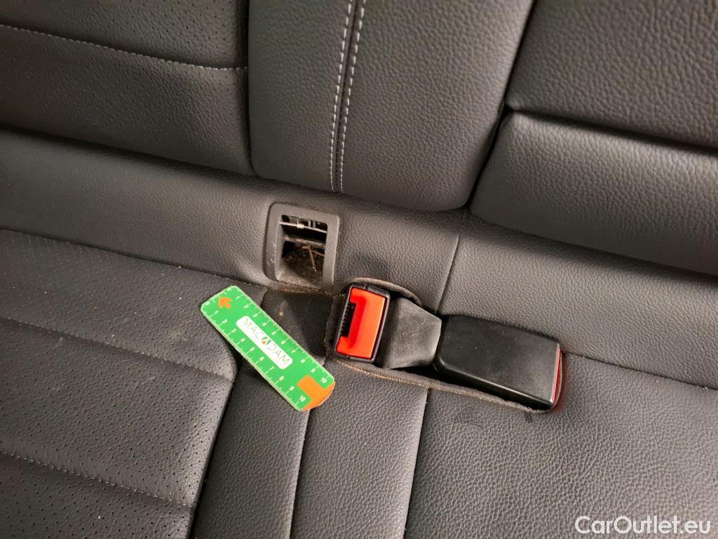  Mercedes  G-Klasee MERCEDES-BENZ GLC / 2019 / 5P / SUV 2.0 GLC 300 E BUSINESS LINE 4MATIC #32