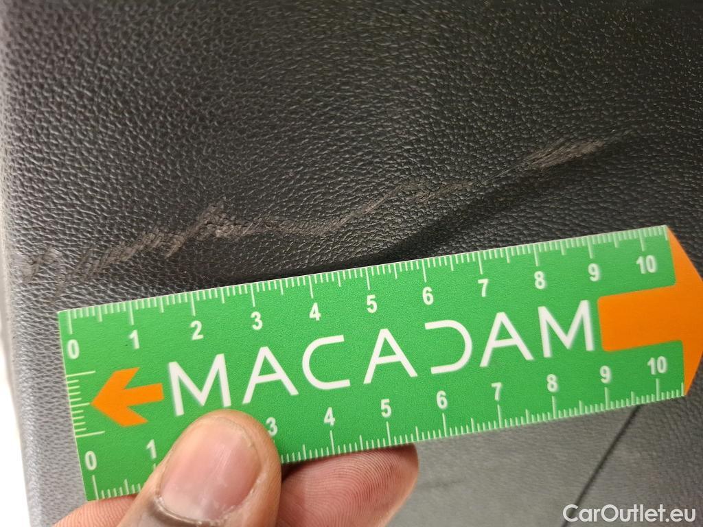  Opel   Grandland X Grandland X Elegance Business 1.5 130CV BVA8 E6d #30