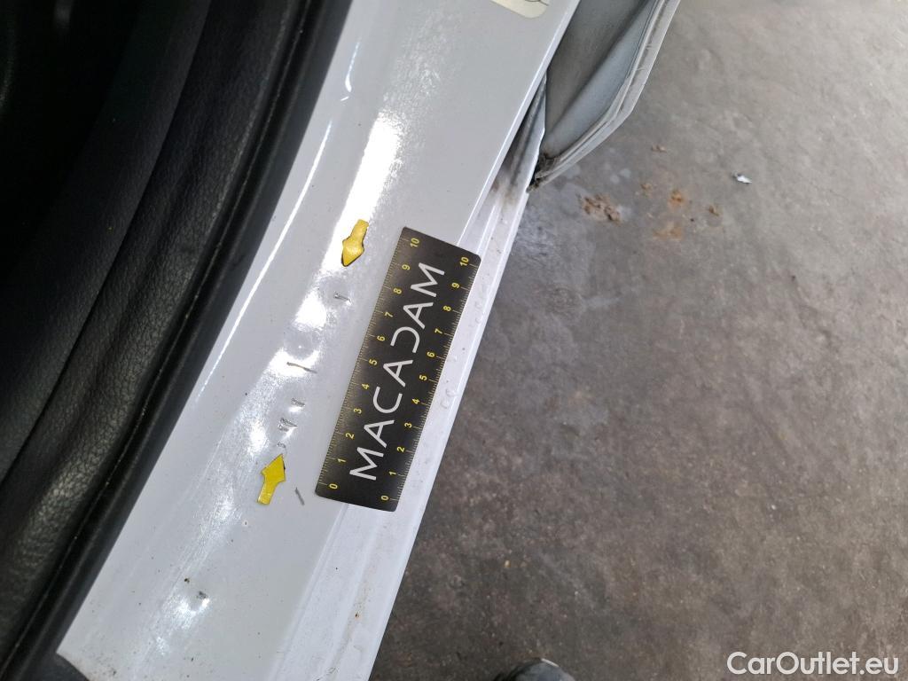  Hyundai  i30  cw Business 1.6 CRDi 115CV BVM6 E6dT #23