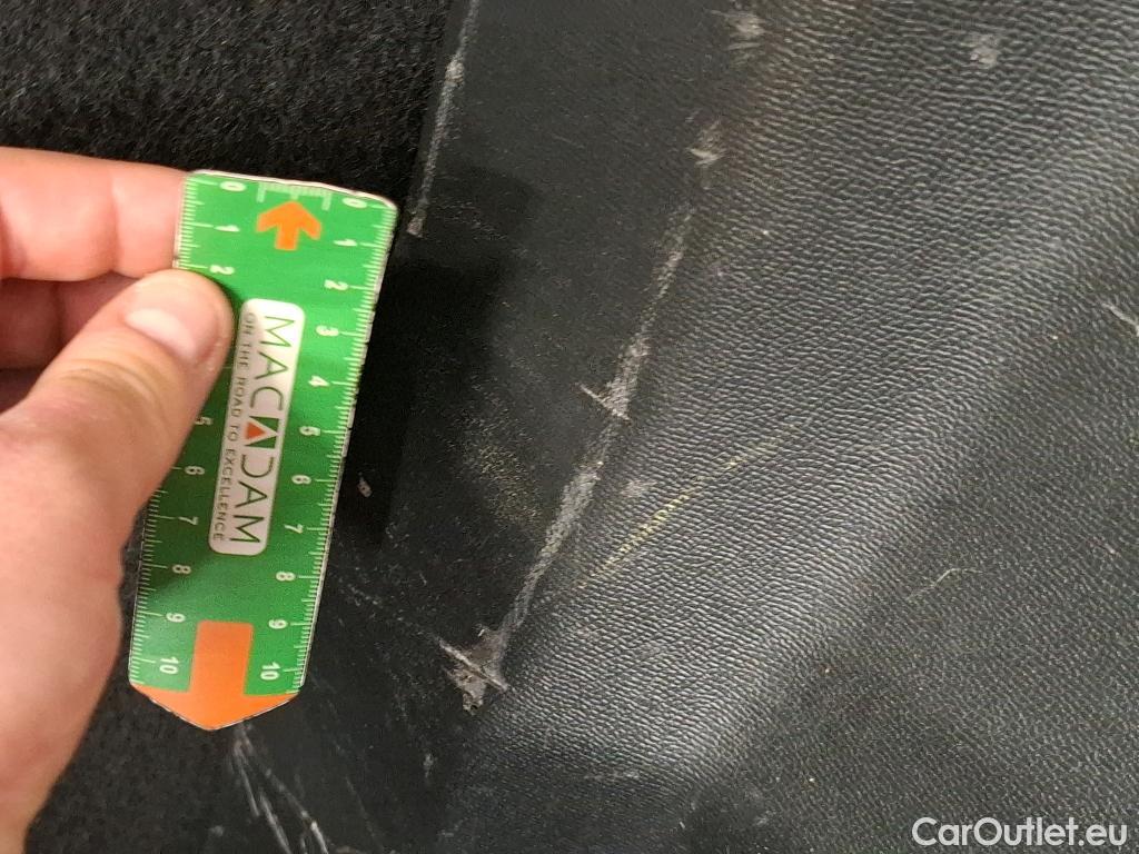  Peugeot  2008 PEUGEOT  / 2019 / 5P / Crossover 1.2 PT 130 S&S EAT8 ACTIVE BUSINESS #38