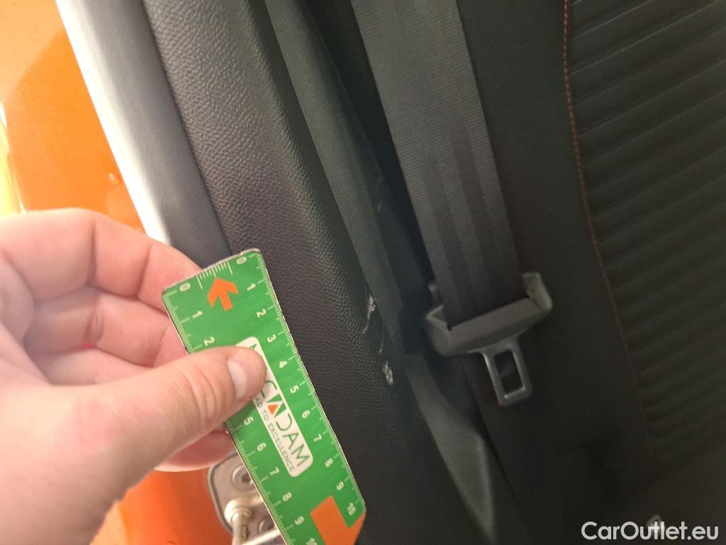  Peugeot  2008 PEUGEOT  / 2019 / 5P / Crossover 1.2 PT 130 S&S EAT8 ACTIVE BUSINESS #17