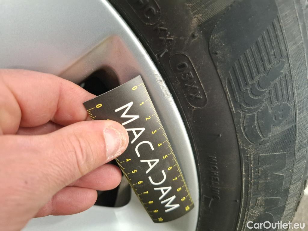  Nissan  Qashqai NISSAN  / 2017 / 5P / Crossover &1.5 DCI 110 BUSINESS EDITION #25