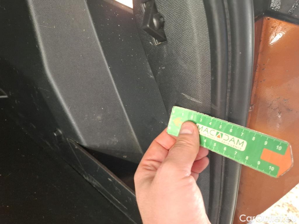  Peugeot  2008 PEUGEOT  / 2019 / 5P / Crossover 1.2 PT 130 S&S EAT8 ACTIVE BUSINESS #31