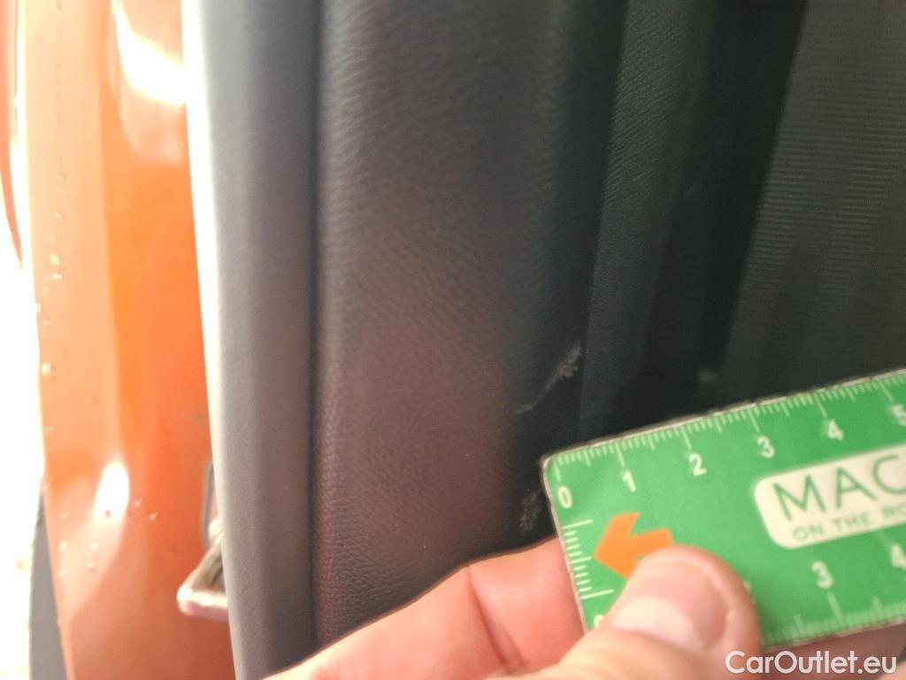  Peugeot  2008 PEUGEOT  / 2019 / 5P / Crossover 1.2 PT 130 S&S EAT8 ACTIVE BUSINESS #18