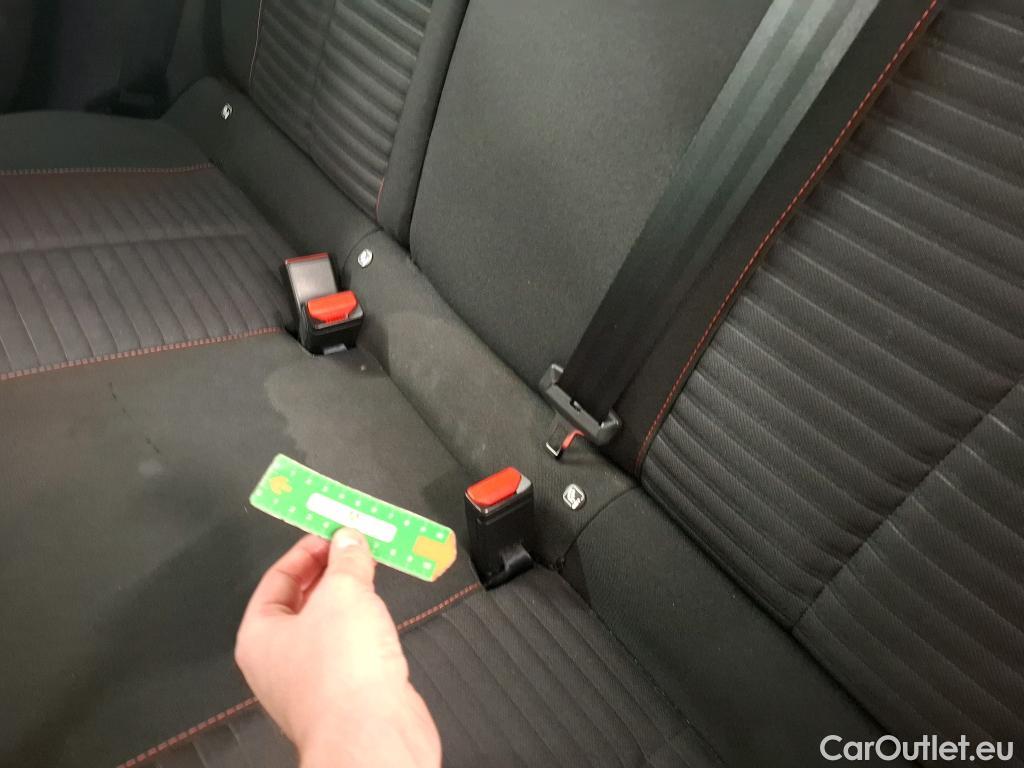  Peugeot  2008 PEUGEOT  / 2019 / 5P / Crossover 1.2 PT 130 S&S EAT8 ACTIVE BUSINESS #48