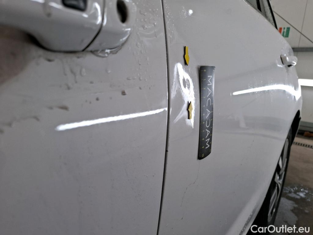  Hyundai  i30  cw Business 1.6 CRDi 115CV BVM6 E6dT #44