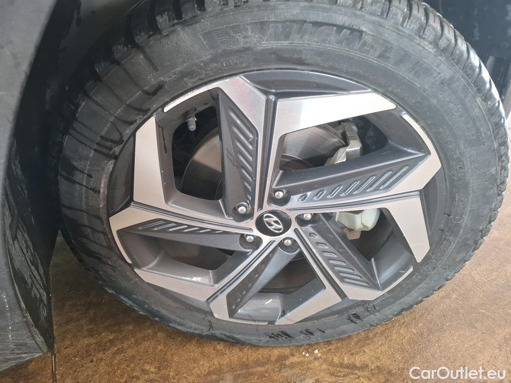  Hyundai  Tucson HYUNDAI  / 2020 / 5P / SUV 1.6 HYBRID 230 EXECUTIVE #2