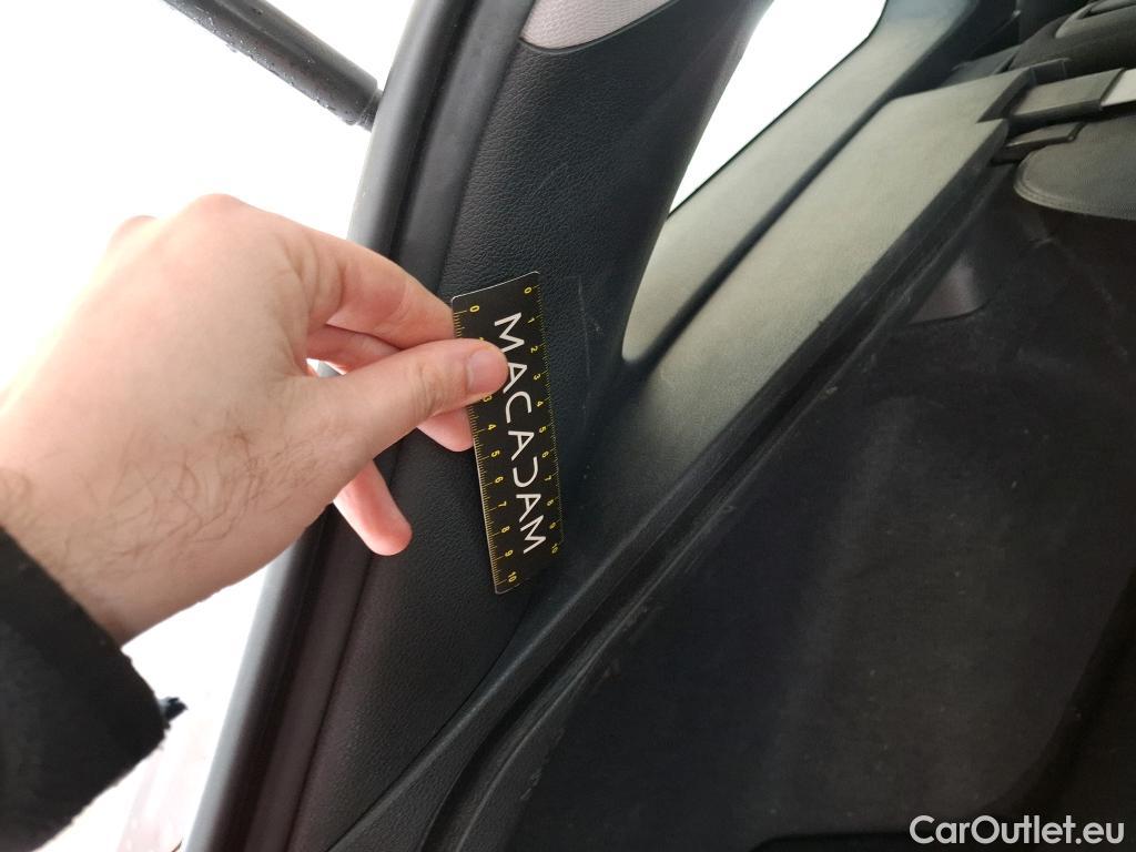  Hyundai  i30  cw Business 1.6 CRDi 115CV BVM6 E6dT #41