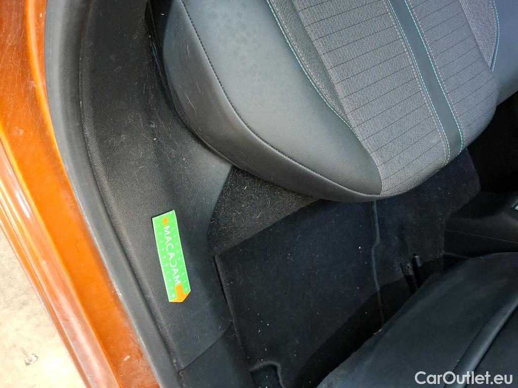  Peugeot  2008  Allure 1.2 PureTech 100CV BVM6 E6d #36