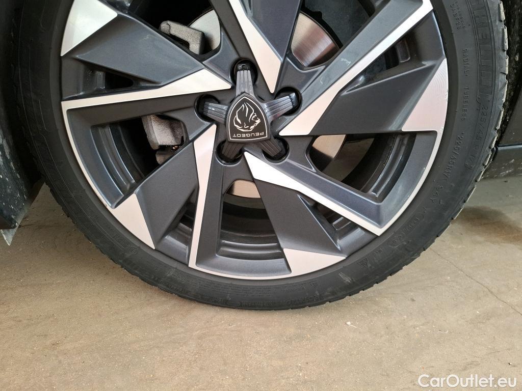  Peugeot  308  Allure Pack 1.2 PureTech 130CV BVA8 E6d #35