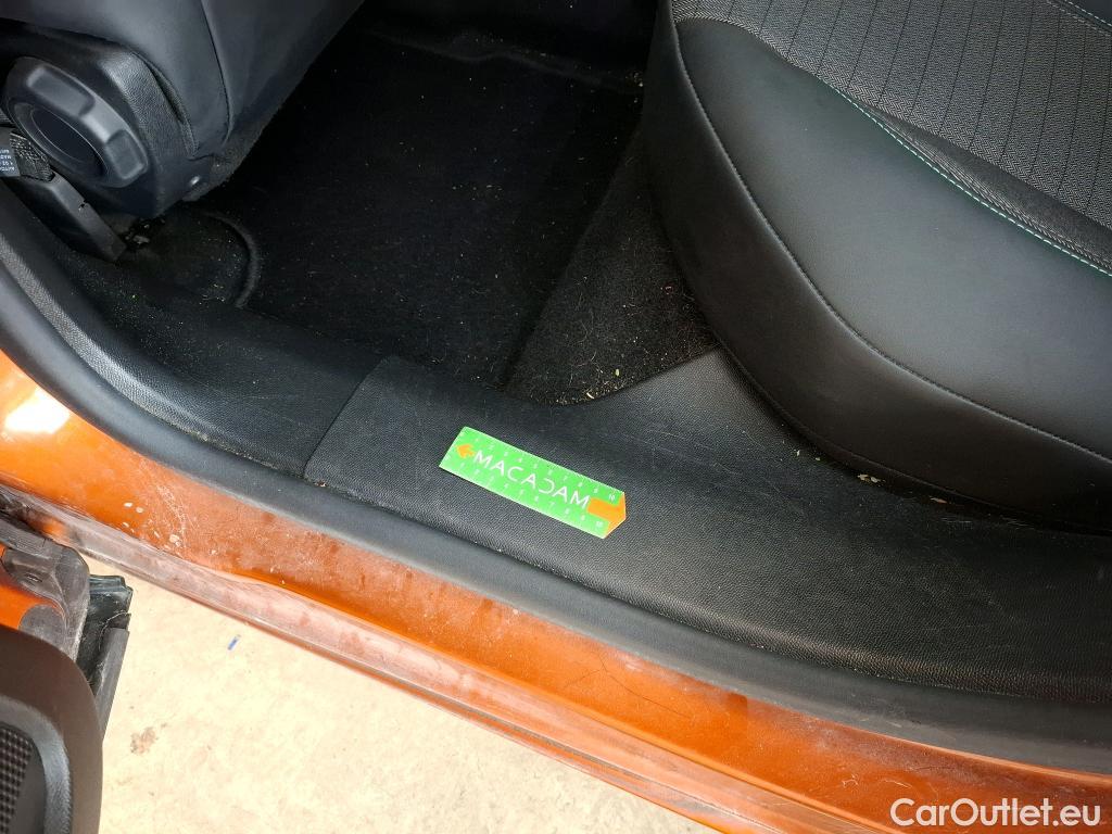  Peugeot  2008  Allure 1.2 PureTech 100CV BVM6 E6d #45