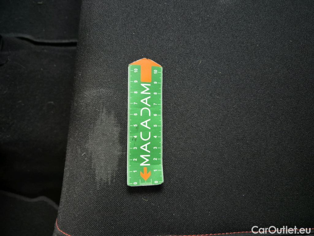  Peugeot  208  Active Pack 1.5 HDi 100CV BVM6 E6d #38