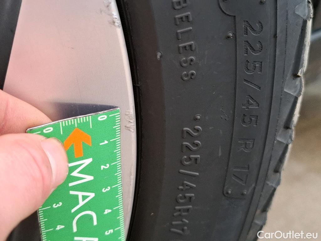  Peugeot  308  Allure Pack 1.2 PureTech 130CV BVA8 E6d #18