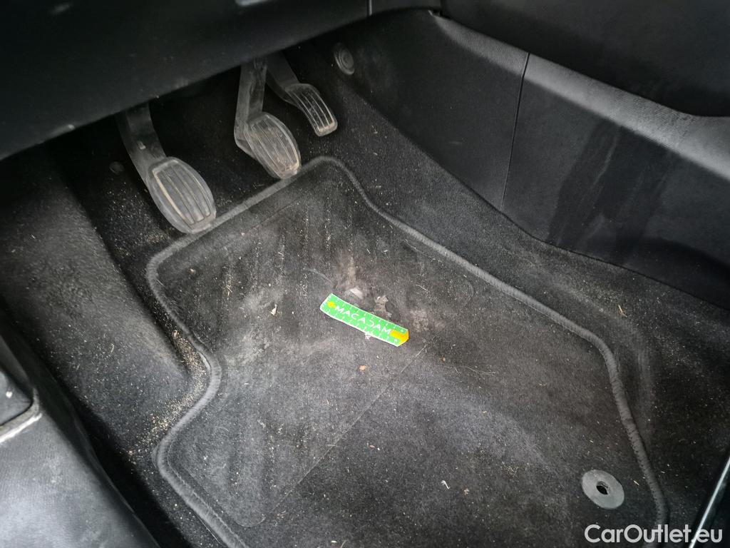  Peugeot  208  Active Pack 1.5 HDi 100CV BVM6 E6d #27