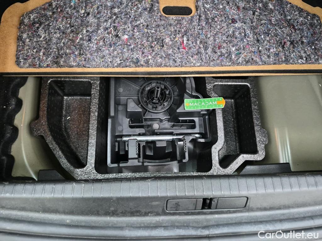  Peugeot  208  Active Pack 1.5 HDi 100CV BVM6 E6d #40