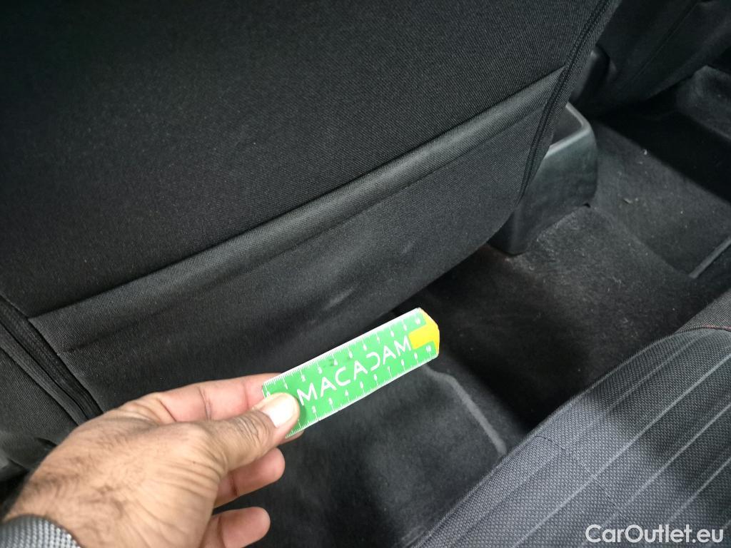  Peugeot  208  Active Pack 1.5 HDi 100CV BVM6 E6d #36