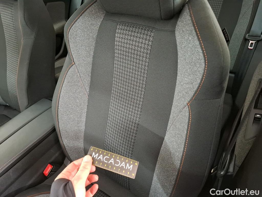  Peugeot  3008  Active Business 1.5 HDi 130CV BVA8 E6d #14