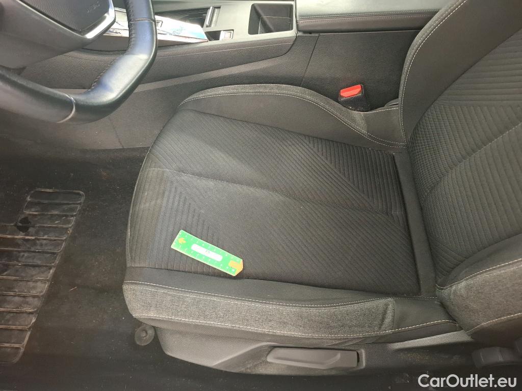  Peugeot  308 PEUGEOT  SW / 2021 / 5P / Break BlueHDi 130 EAT8 ACTIVE PACK #24