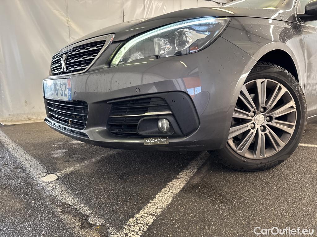  Peugeot  308 PEUGEOT  SW / 2017 / 5P / Break PureTech 110 S&S SW ALLURE #4