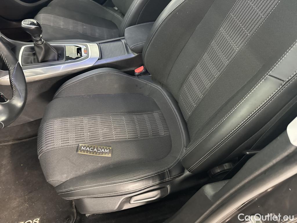  Peugeot  308 PEUGEOT  SW / 2017 / 5P / Break PureTech 110 S&S SW ALLURE #11