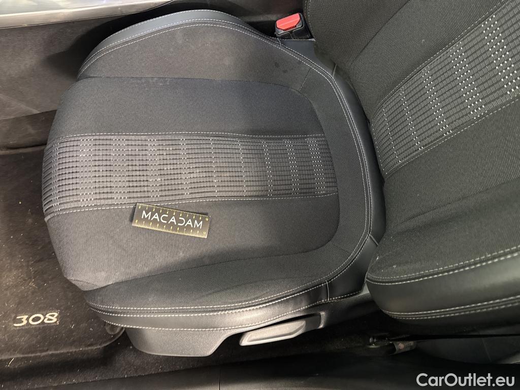  Peugeot  308 PEUGEOT  SW / 2017 / 5P / Break PureTech 110 S&S SW ALLURE #12