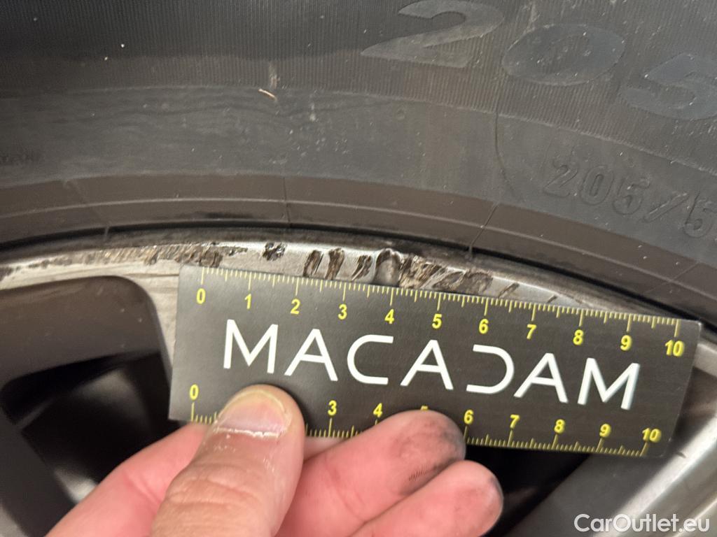  Peugeot  308 PEUGEOT  SW / 2017 / 5P / Break PureTech 110 S&S SW ALLURE #7