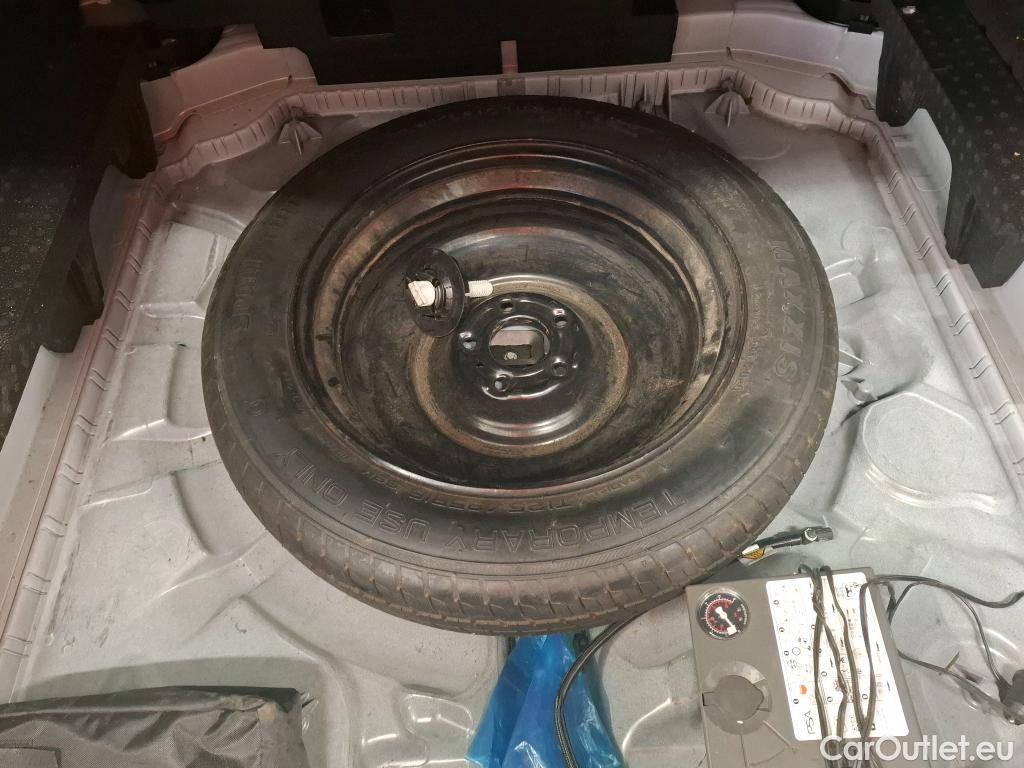  Peugeot  308 PEUGEOT  SW / 2021 / 5P / Break BlueHDi 130 EAT8 ACTIVE PACK #17