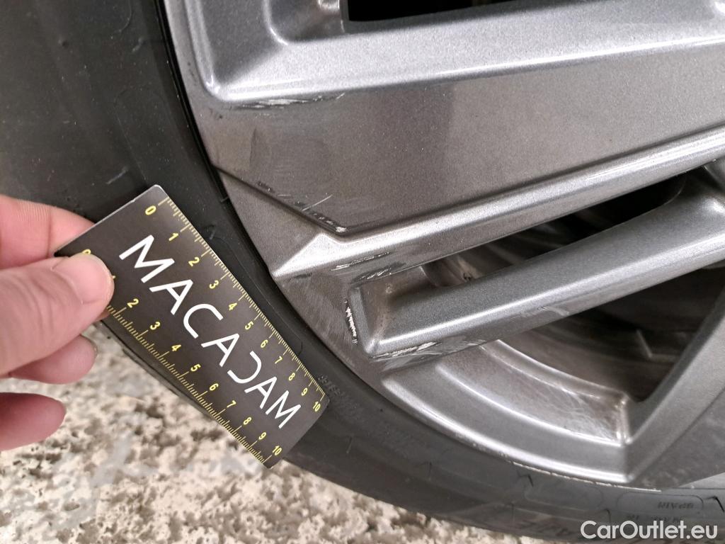  Peugeot  308 PEUGEOT  SW / 2021 / 5P / Break PureTech 130 S&S ACTIVE PACK #37