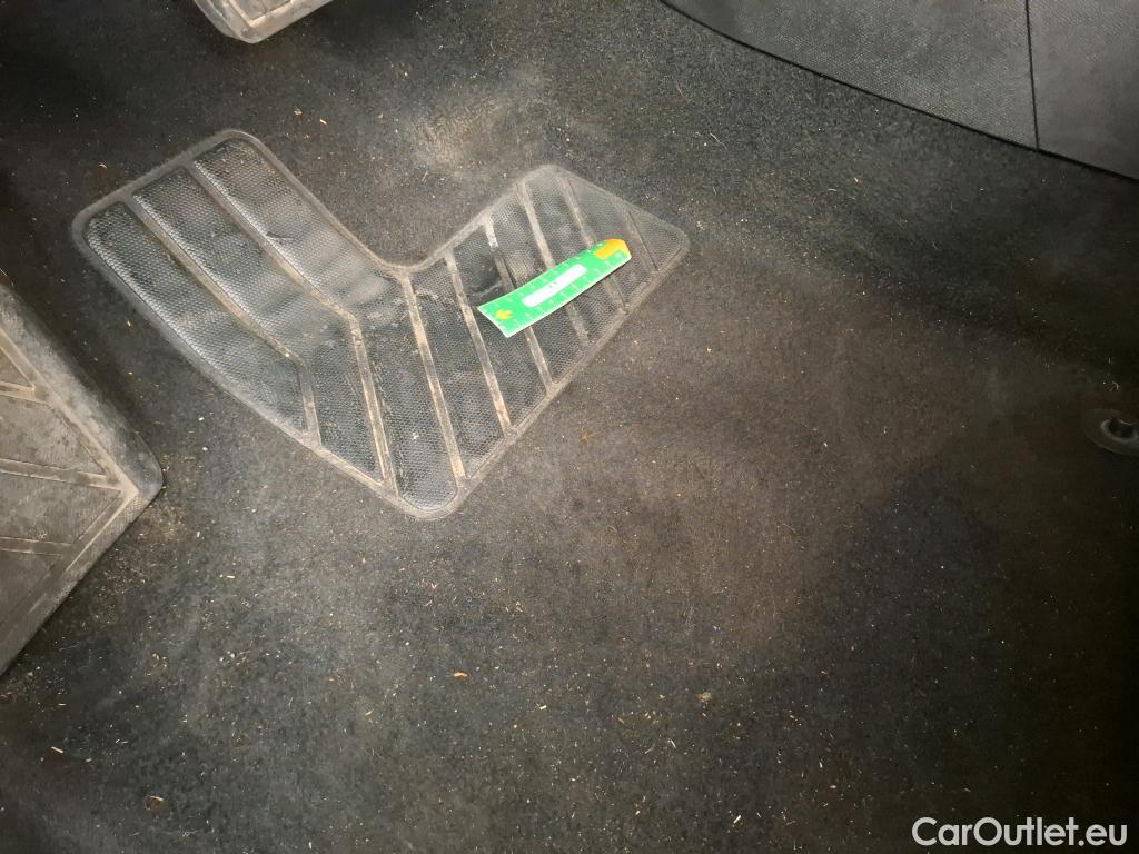  Peugeot  308  SW Active Business 1.5 HDi 130CV BVA8 E6d #35