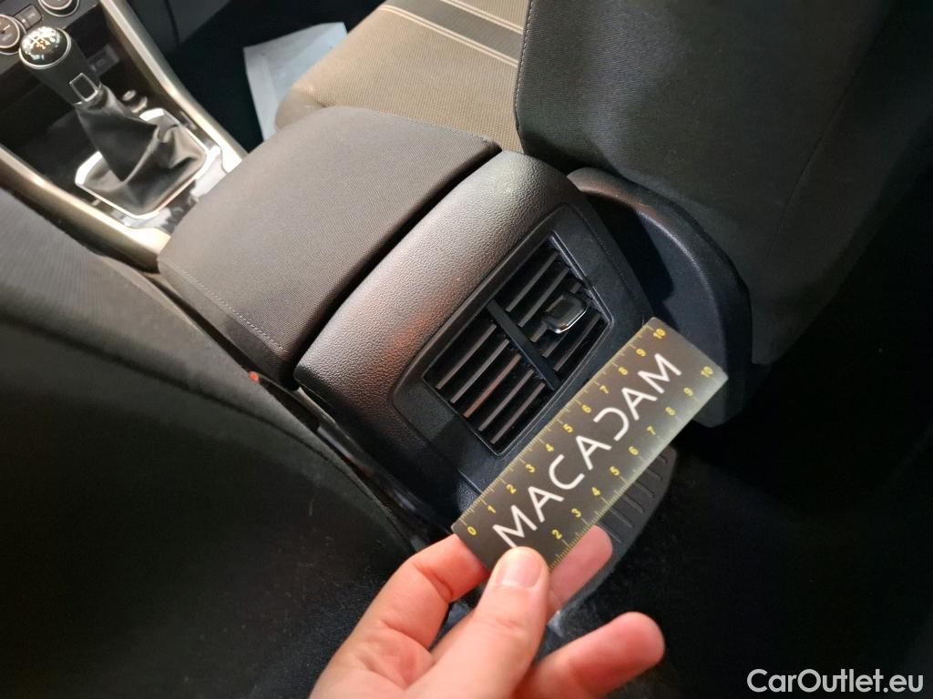  Volkswagen  T-ROC VOLKSWAGEN  / 2017 / 5P / SUV 1.0 TSI 110 LOUNGE BUSINESS #9