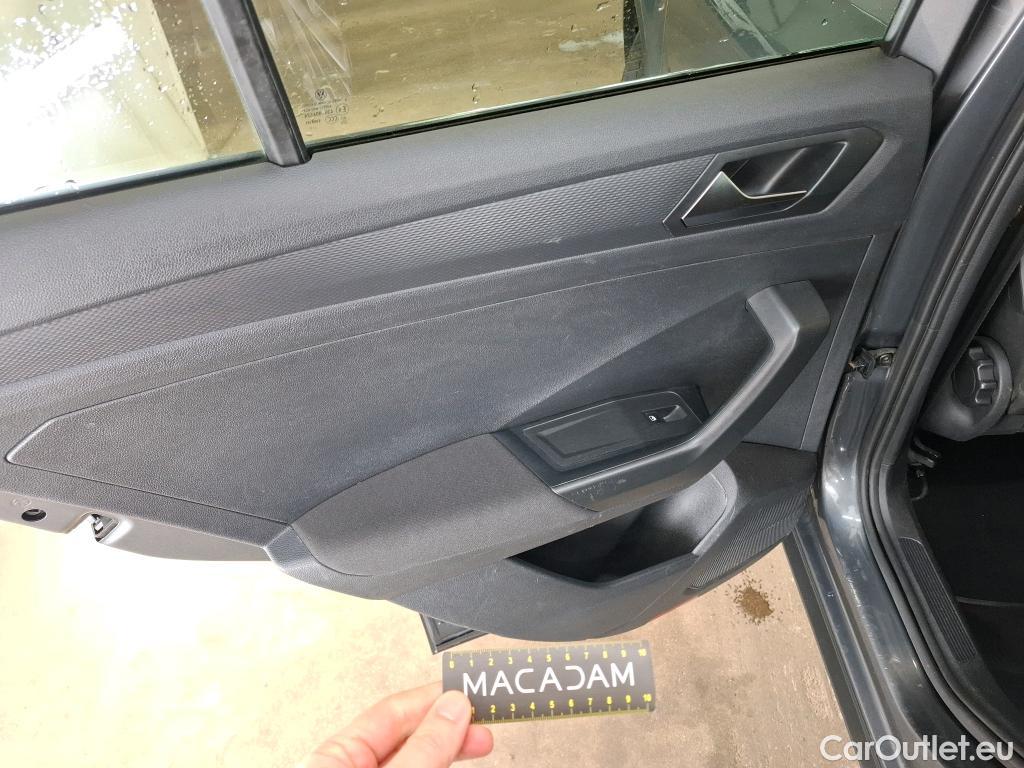  Volkswagen  T-ROC VOLKSWAGEN  / 2017 / 5P / SUV 1.0 TSI 110 LOUNGE BUSINESS #12