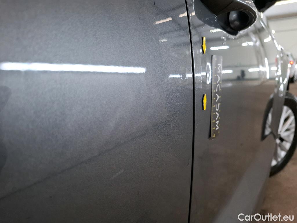  Volkswagen  T-ROC VOLKSWAGEN  / 2017 / 5P / SUV 1.0 TSI 110 LOUNGE BUSINESS #24