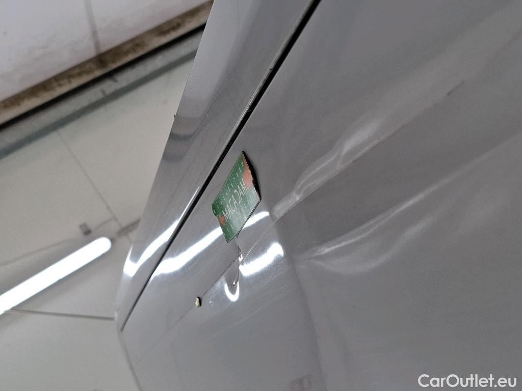  Ford  Transit  Fourgon 310 L3 Trend 2.0 TDCi 105CV BVM6 E6 #10