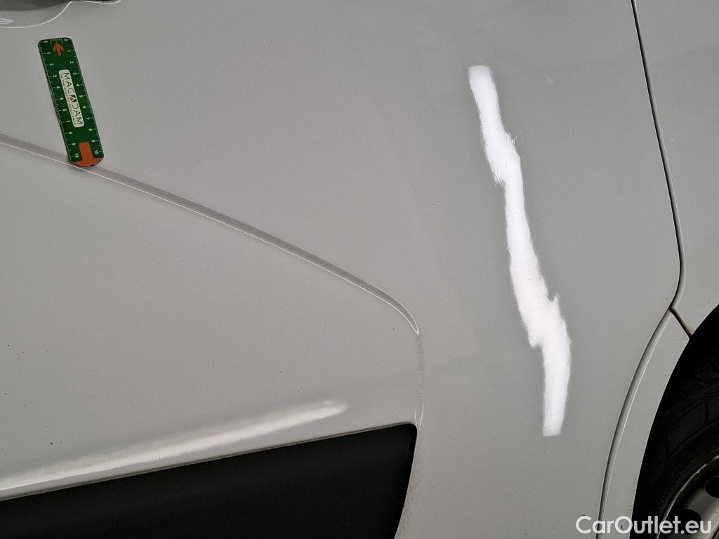  Renault  Master  III Fourgon L2H2 3 5 Grand Confort dCi 135CV BVM6 E6dT #23