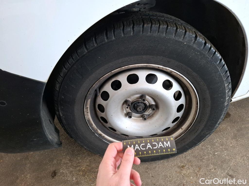  Peugeot  Expert PEUGEOT  / 2016 / 4P / Fourgon tôlé 1.5 BLUEHDI 120 S&S STANDARD Asphalt #29