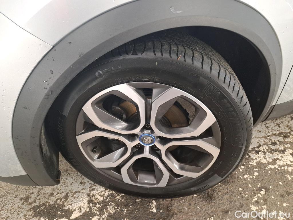  Renault  Captur RENAULT  / 2019 / 5P / SUV Intens E-TECH Plug-in 160 TVU #8