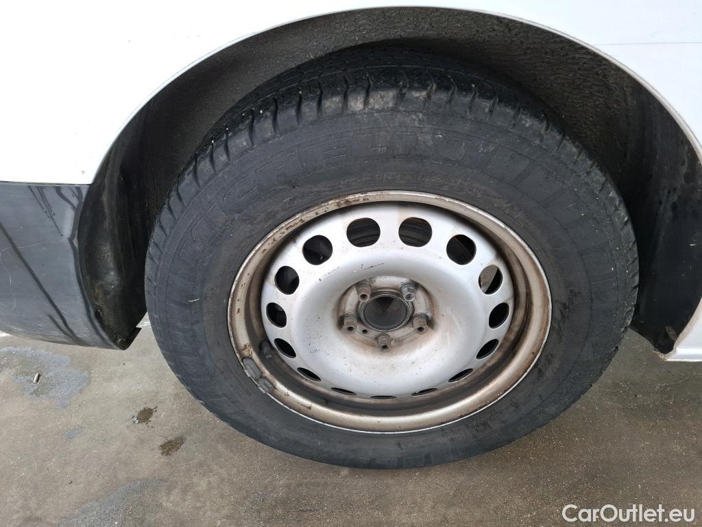  Peugeot  Expert PEUGEOT  / 2016 / 4P / Fourgon tôlé 1.5 BLUEHDI 120 S&S STANDARD Asphalt #17