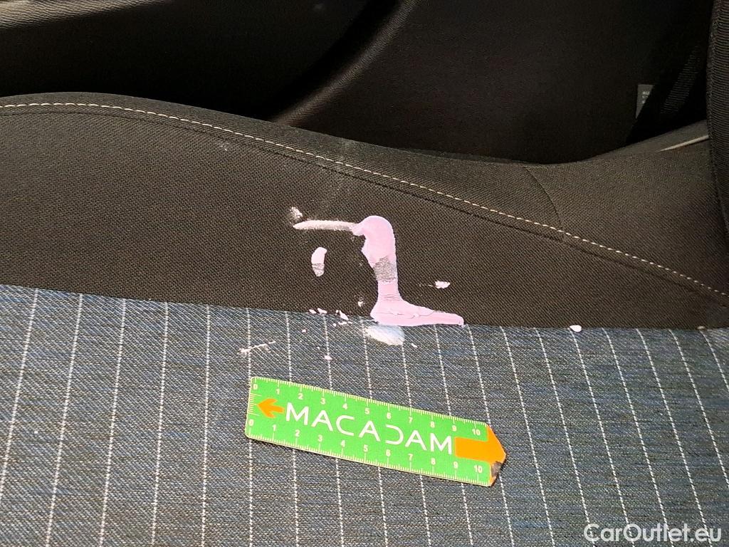  Peugeot  208  Premium 1.5 HDi 100CV BVM6 E6d #2