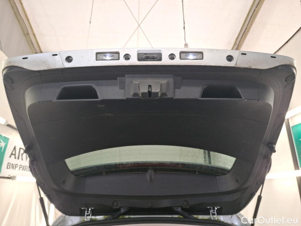  Renault  Captur RENAULT  / 2019 / 5P / SUV Intens E-TECH Plug-in 160 TVU #24