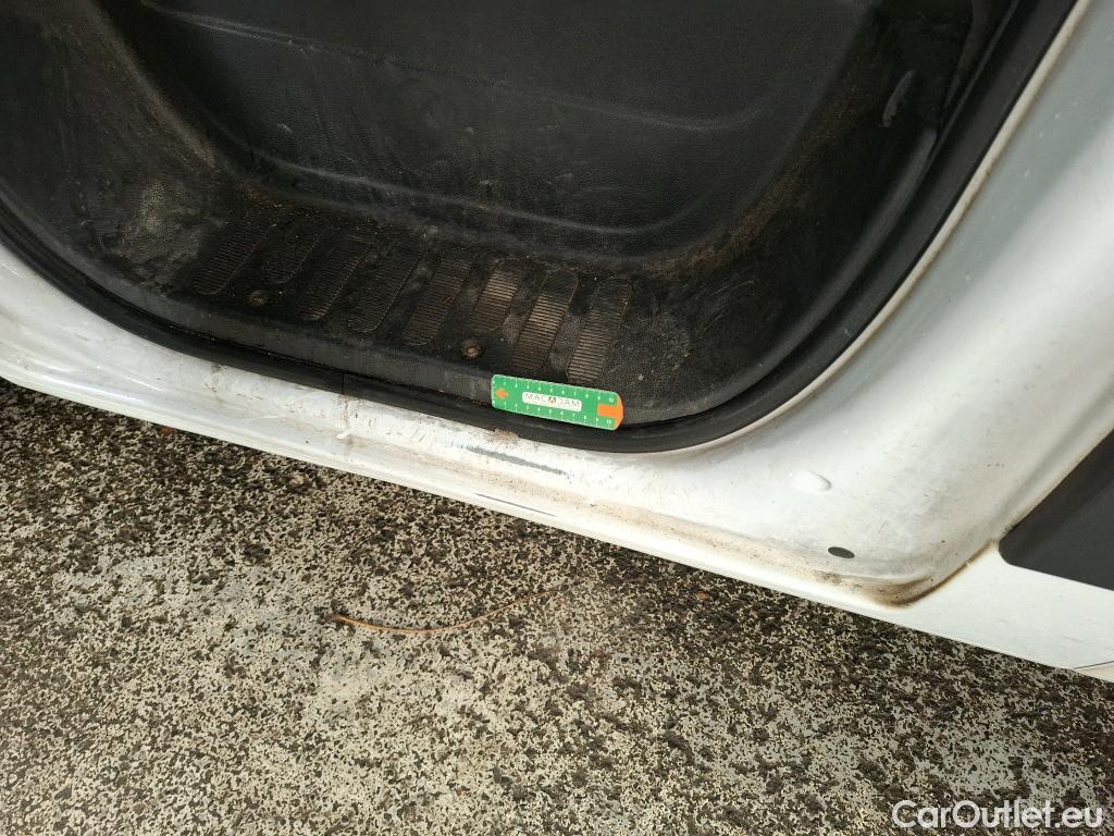  Renault  Master  III Fourgon L2H2 3 5 Grand Confort dCi 135CV BVM6 E6dT #28