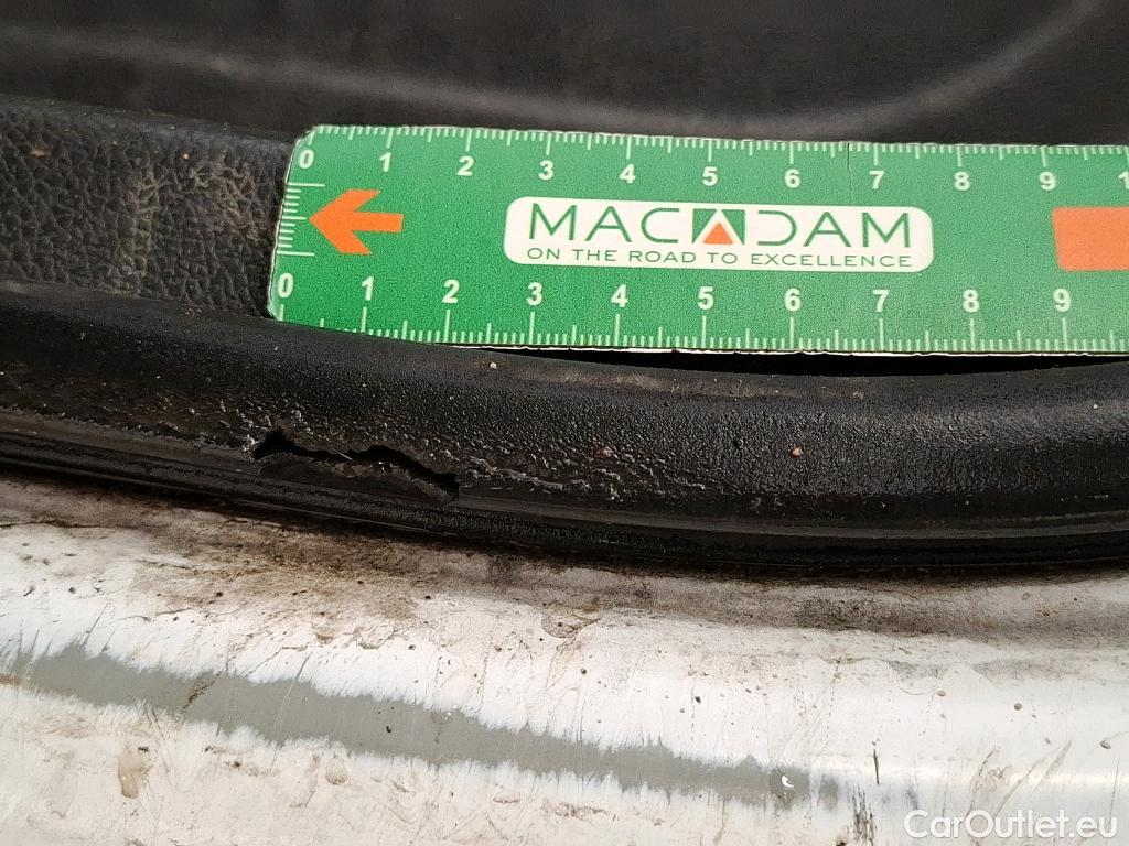  Renault  Master  III Fourgon L2H2 3 5 Grand Confort dCi 135CV BVM6 E6dT #29