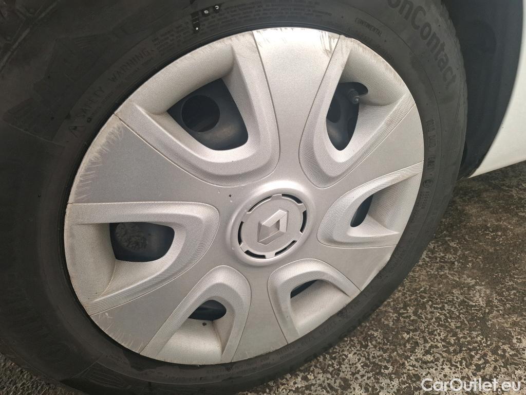  Renault  Clio  IV Air 1.5 dCi 90CV BVM5 E6 #33