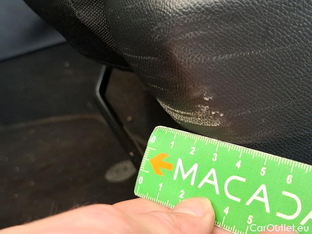  Peugeot  208  Premium 1.5 HDi 100CV BVM6 E6d #15