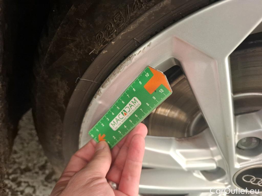  Audi  A3 AUDI  Sportback / 2020 / 5P / Berline 40 TFSI e 204 S Tronic Business Line #27