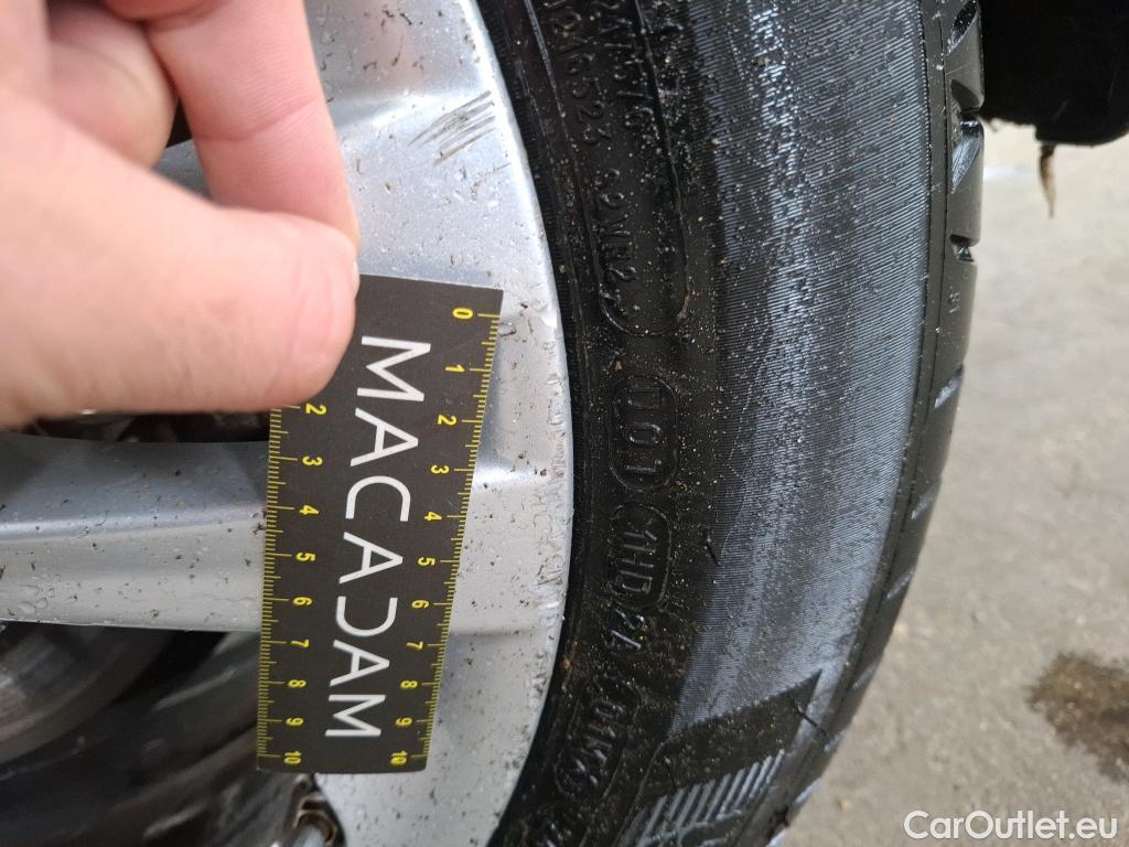  Bmw  Serie 2 BMW  Active Tourer / 2018 / 5P / monospace 225xe Business Design Auto #55