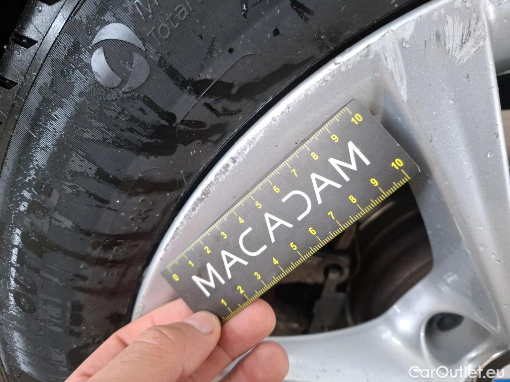  Bmw  Serie 2 BMW  Active Tourer / 2018 / 5P / monospace 225xe Business Design Auto #69