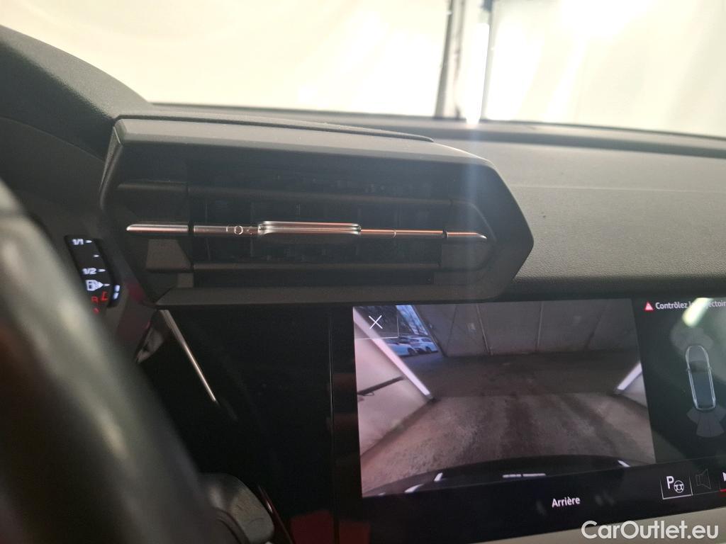  Audi  A3 AUDI  Sportback / 2020 / 5P / Berline 40 TFSI e 204 S Tronic Business Line #28